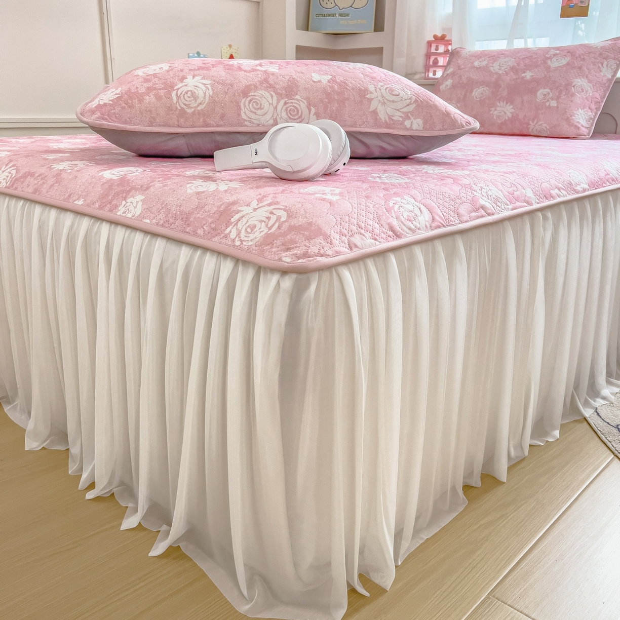 91家纺网 家纺一手货源 找家纺 （总）许林家纺 2026新款花卉凉席床裙三件套-花语