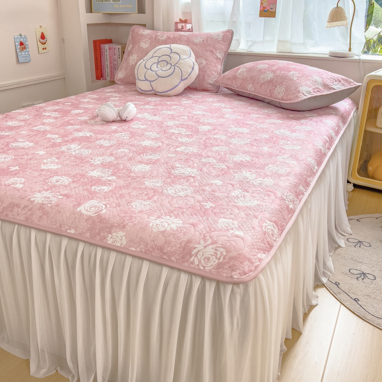 91家纺网 家纺一手货源 找家纺 （总）许林家纺 2026新款花卉凉席床裙三件套-花语