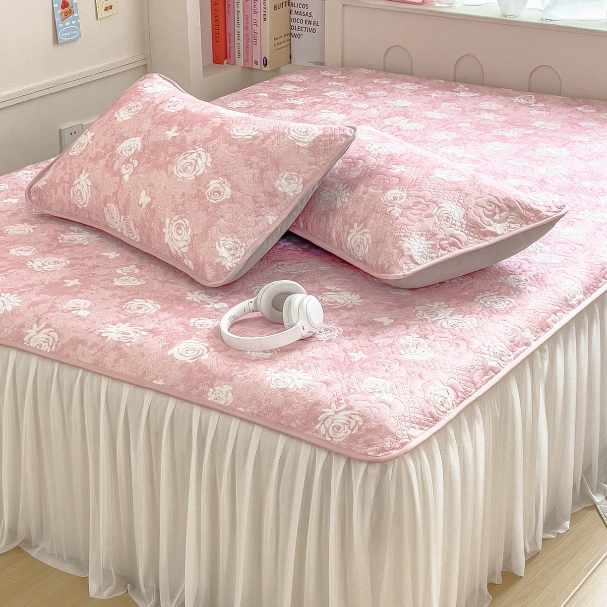 91家纺网 家纺一手货源 找家纺 许林家纺 2026新款花卉凉席床裙三件套-花语 花语-粉