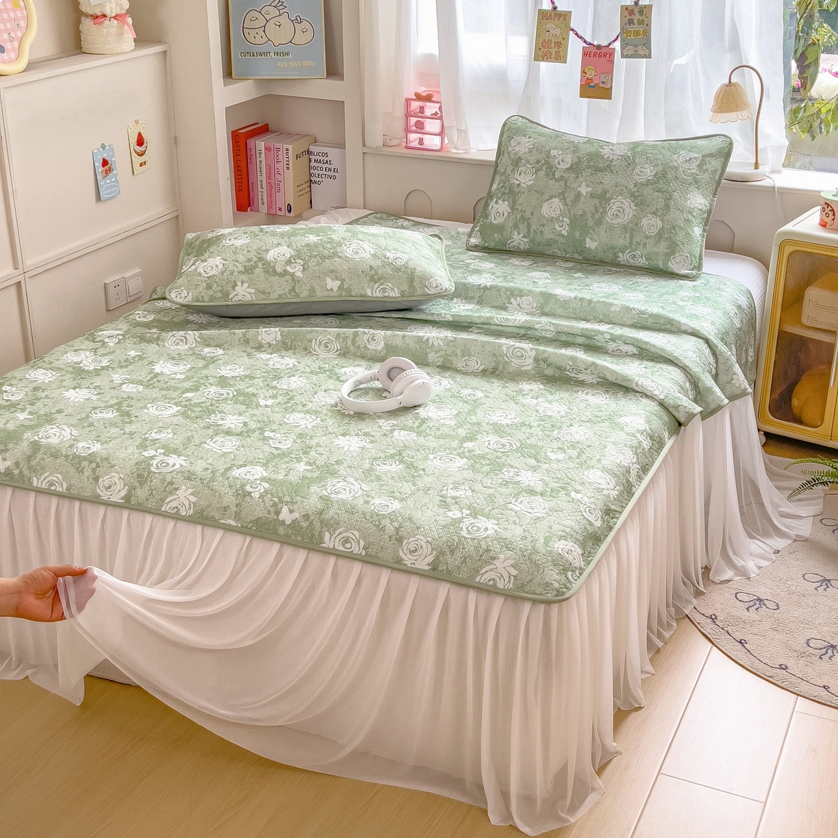 91家纺网 家纺一手货源 找家纺 许林家纺 2026新款花卉凉席床裙三件套-花语 花语-绿