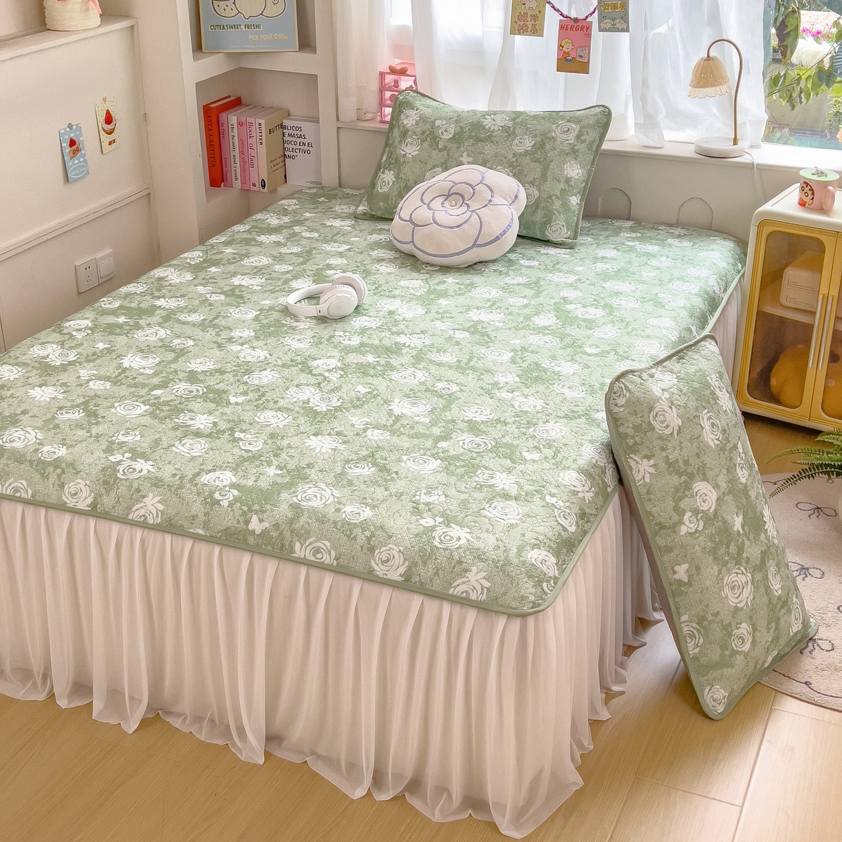 91家纺网 家纺一手货源 找家纺 许林家纺 2026新款花卉凉席床裙三件套-花语 花语-绿