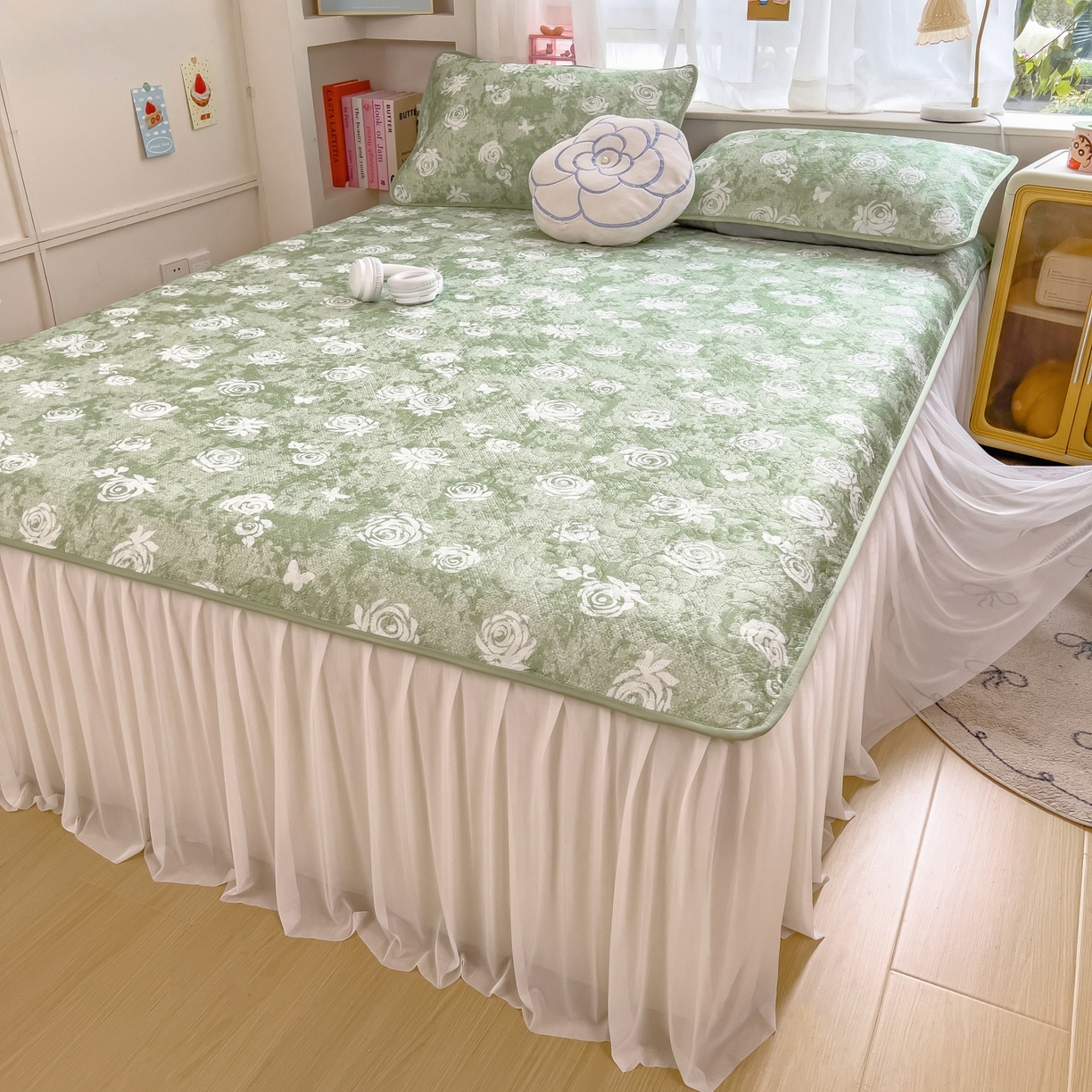 91家纺网 家纺一手货源 找家纺 许林家纺 2026新款花卉凉席床裙三件套-花语 花语-绿