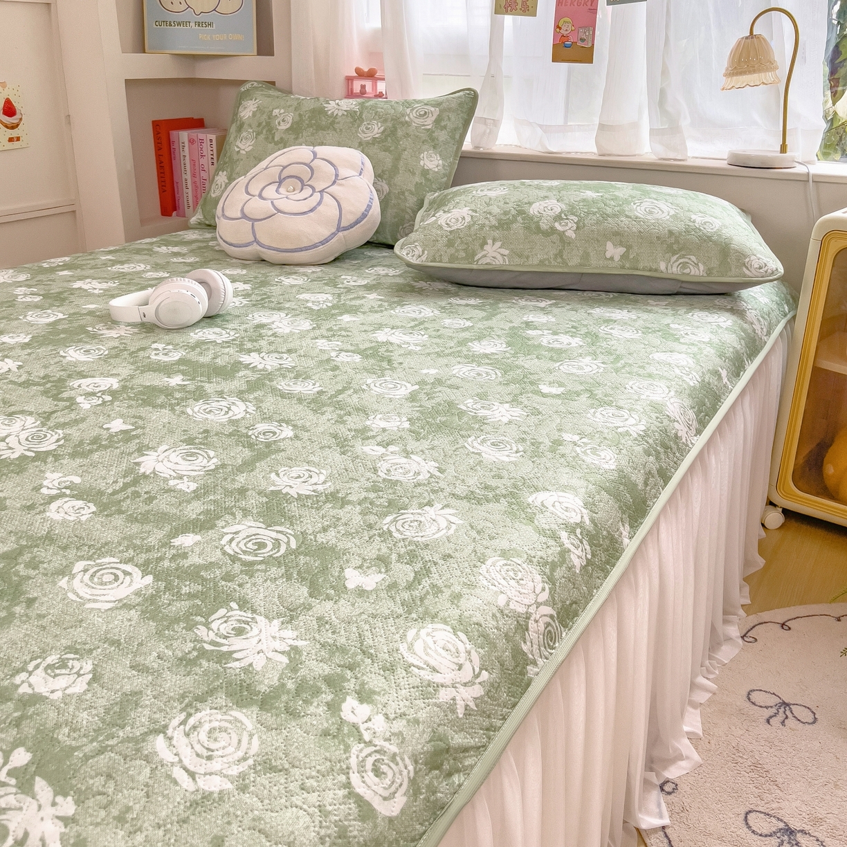 91家纺网 家纺一手货源 找家纺 许林家纺 2026新款花卉凉席床裙三件套-花语 花语-绿