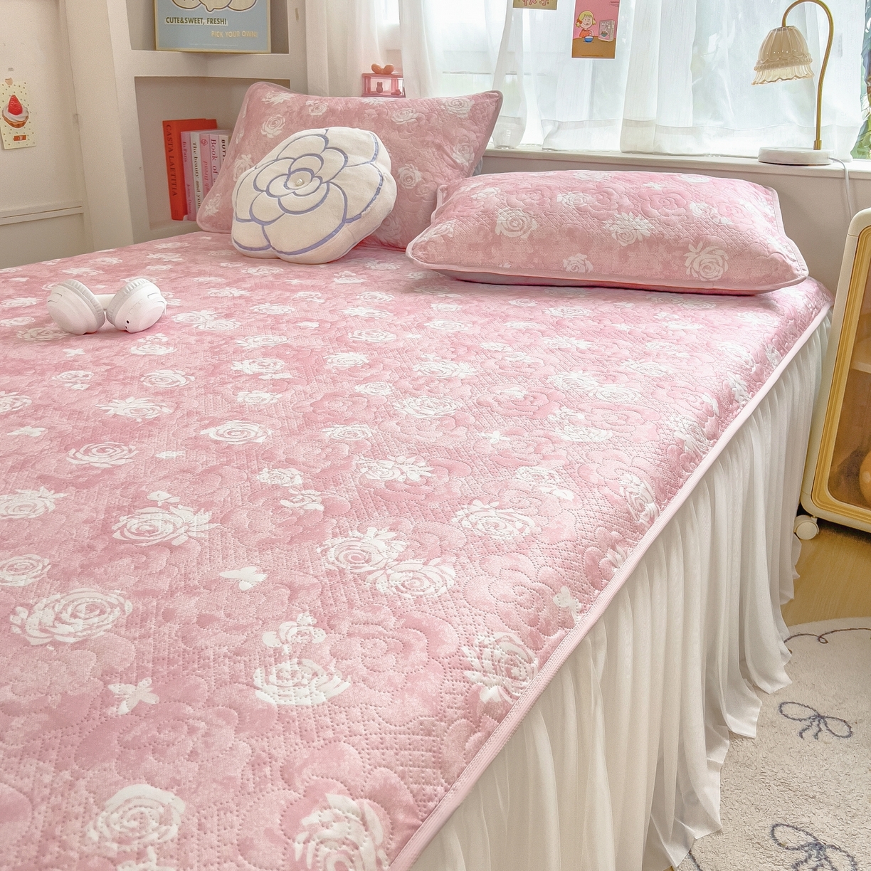 91家纺网 家纺一手货源 找家纺 许林家纺 2026新款花卉凉席床裙三件套-花语 花语-粉