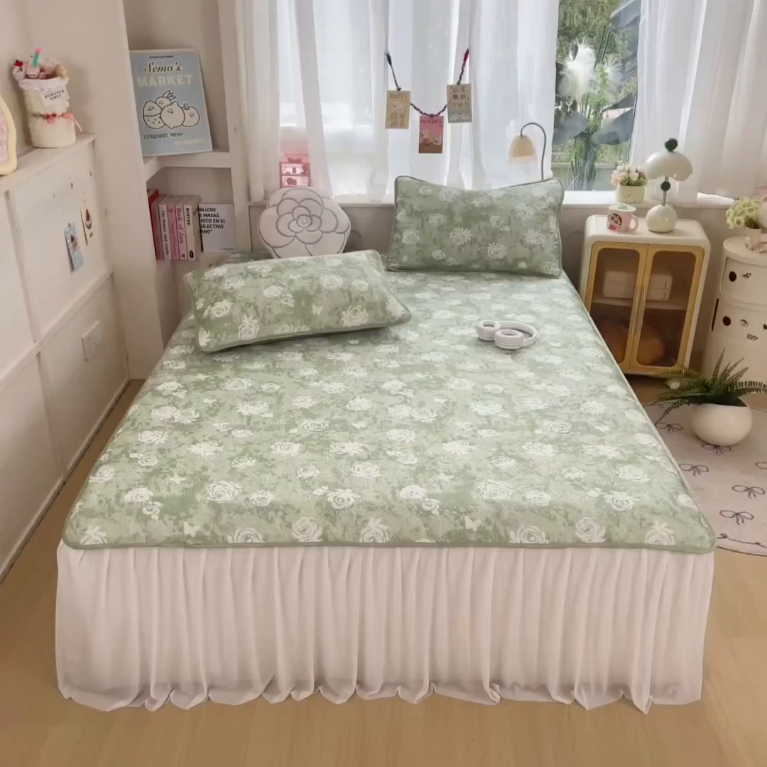 91家纺网 家纺一手货源 找家纺 许林家纺 2026新款花卉凉席床裙三件套-花语 花语-绿