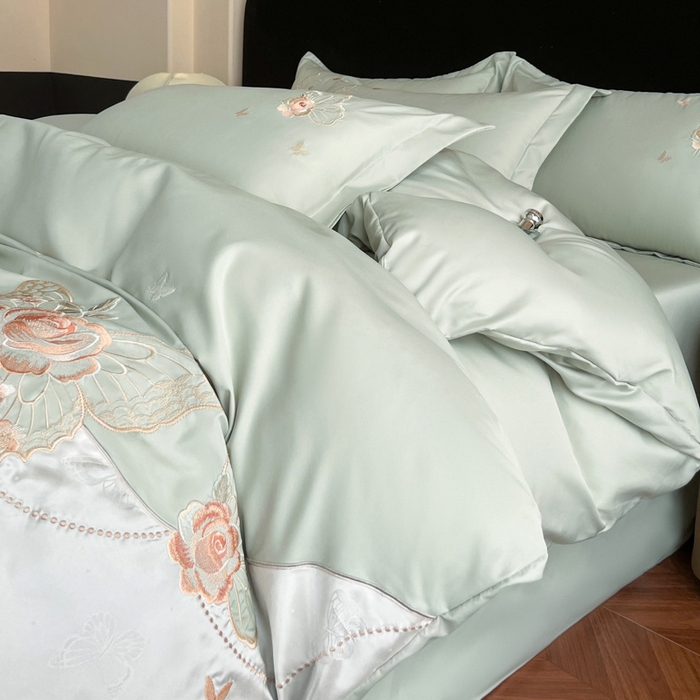 91家纺网 家纺一手货源 找家纺 （总）金牛座家纺 2026新款细斜纹亮丝提花贴布绣重工刺绣四件套-潘妮系列