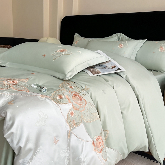 91家纺网 家纺一手货源 找家纺 （总）金牛座家纺 2026新款细斜纹亮丝提花贴布绣重工刺绣四件套-潘妮系列