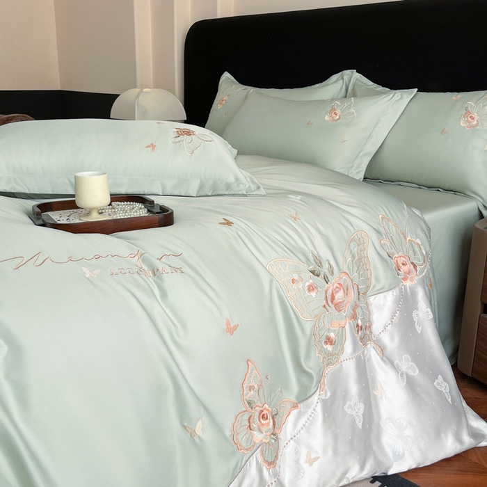 91家纺网 家纺一手货源 找家纺 金牛座家纺 2026新款细斜纹亮丝提花贴布绣重工刺绣四件套-潘妮系列 潘妮-薄荷绿