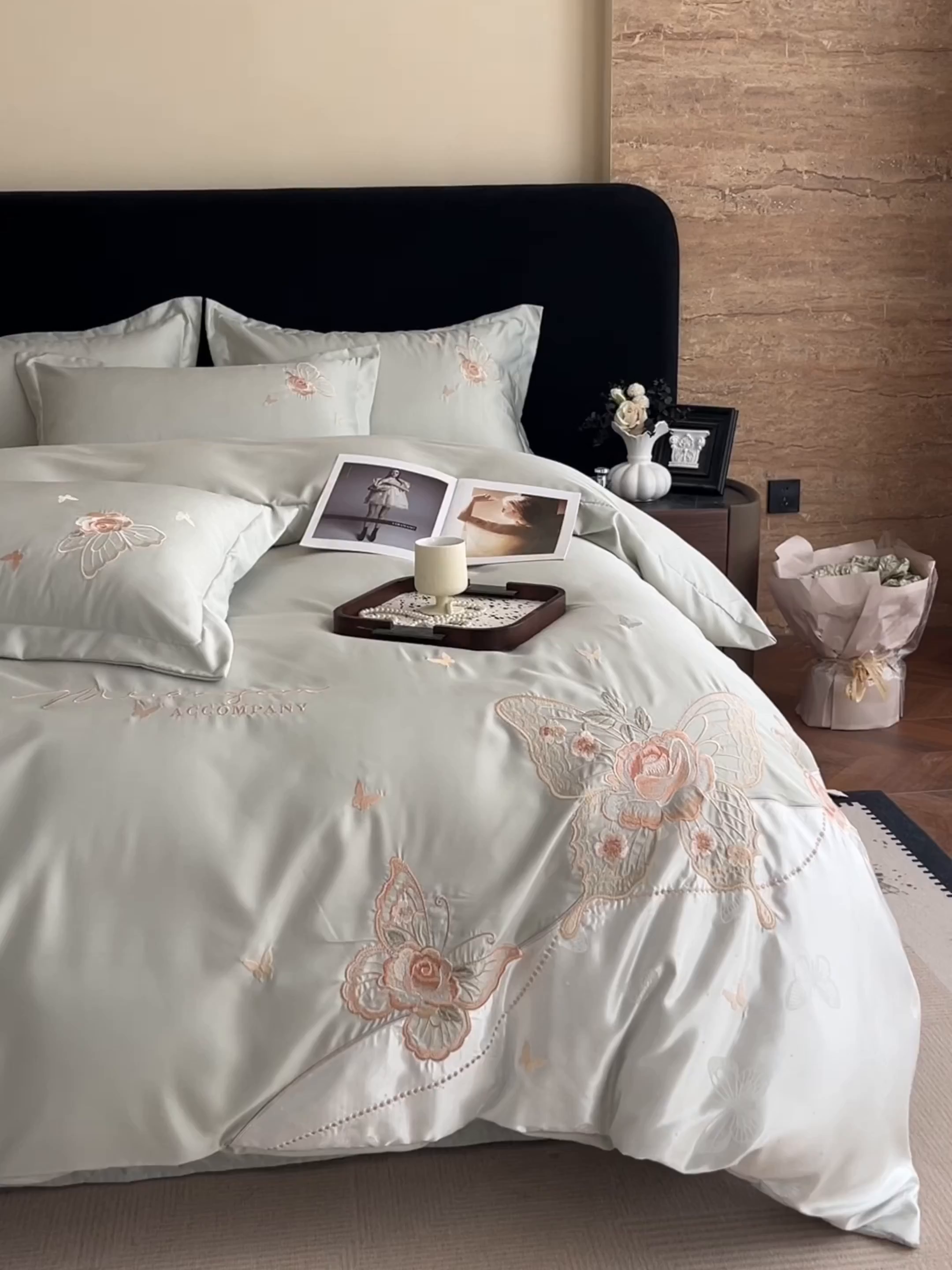 91家纺网 家纺一手货源 找家纺 金牛座家纺 2026新款细斜纹亮丝提花贴布绣重工刺绣四件套-潘妮系列 潘妮-薄荷绿