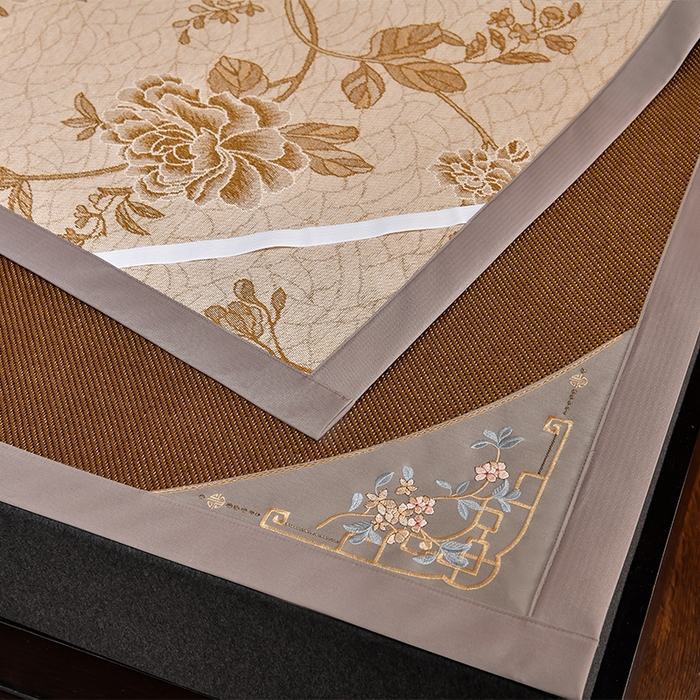 91家纺网 家纺一手货源 找家纺 小牛席业 2026新款对角绣冰藤双面席凉席席子 对角绣花-冰藤双面席黑咖