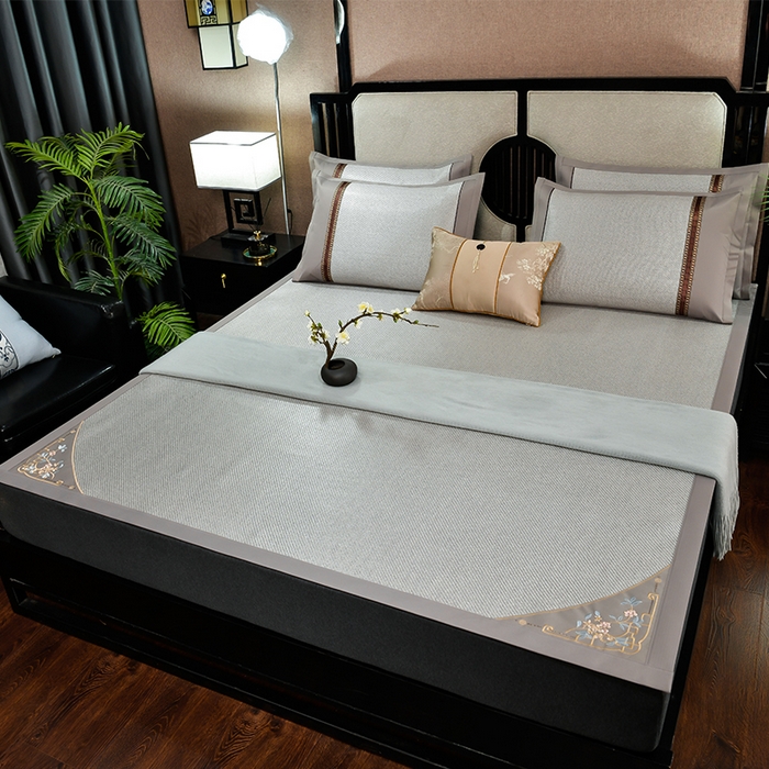 91家纺网 家纺一手货源 找家纺 小牛席业 2026新款对角绣冰藤双面席凉席席子 对角绣花-冰藤双面席银灰