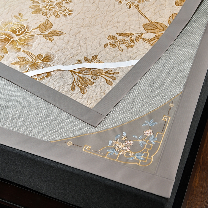 91家纺网 家纺一手货源 找家纺 小牛席业 2026新款对角绣冰藤双面席凉席席子 对角绣花-冰藤双面席银灰