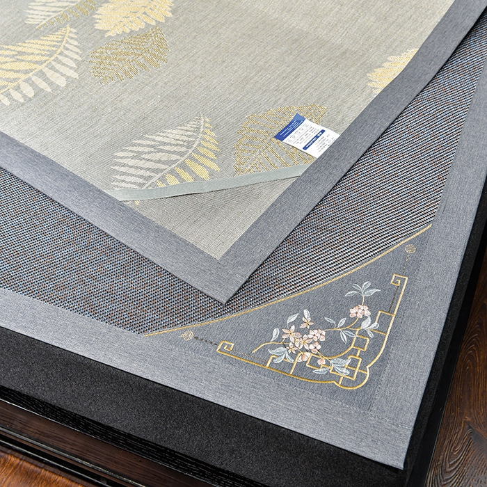 91家纺网 家纺一手货源 找家纺 小牛席业 2026新款对角绣冰藤双面席凉席席子 对角绣花-渐变冰藤墨绿