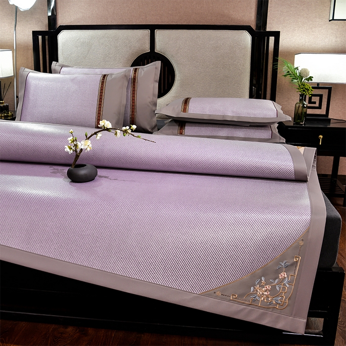 91家纺网 家纺一手货源 找家纺 小牛席业 2026新款对角绣冰藤双面席凉席席子 对角绣花-冰藤双面席紫色