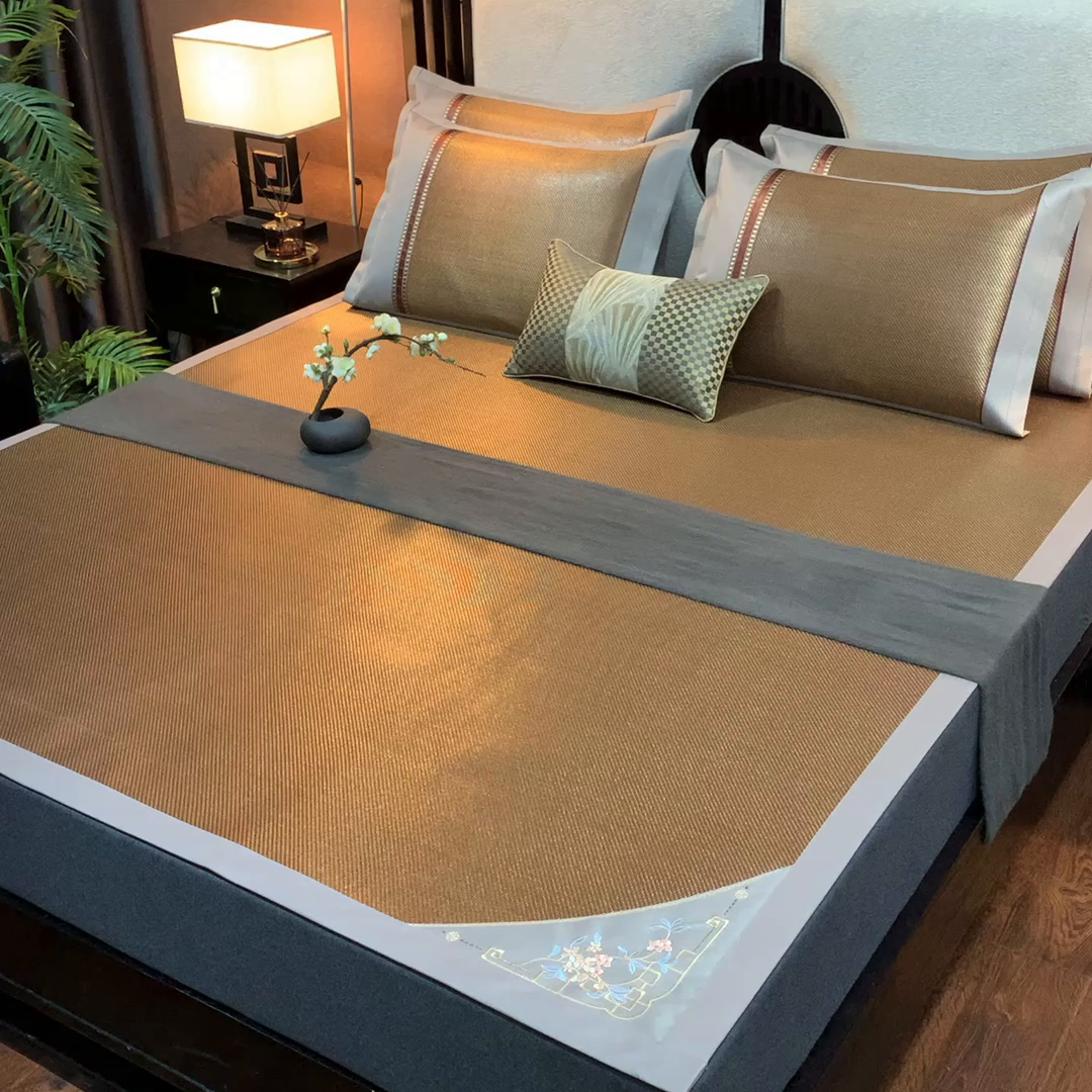 91家纺网 家纺一手货源 找家纺 小牛席业 2026新款对角绣冰藤双面席凉席席子 对角绣花-冰藤双面席黑咖