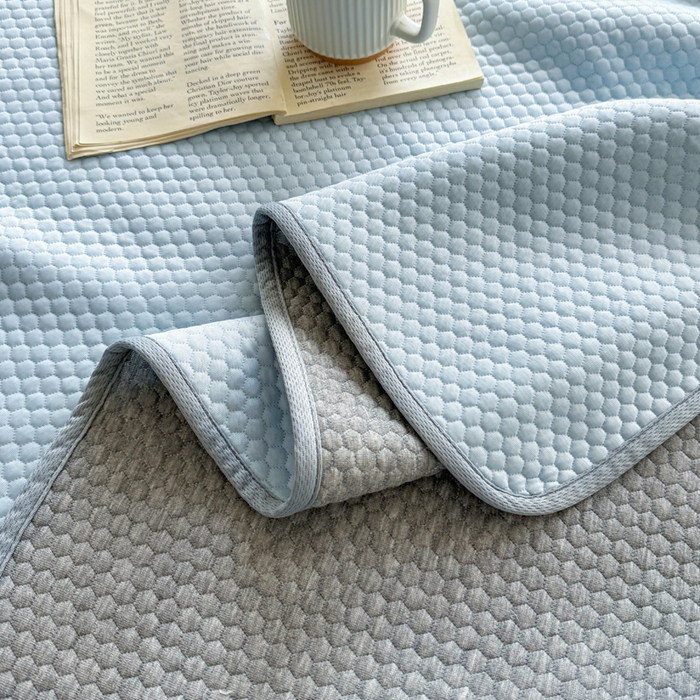 91家纺网 家纺一手货源 找家纺 （总）恋佳居 2026新款简约A类云涧冰格凉感丝竹纤维夏凉毯毯子午睡毯