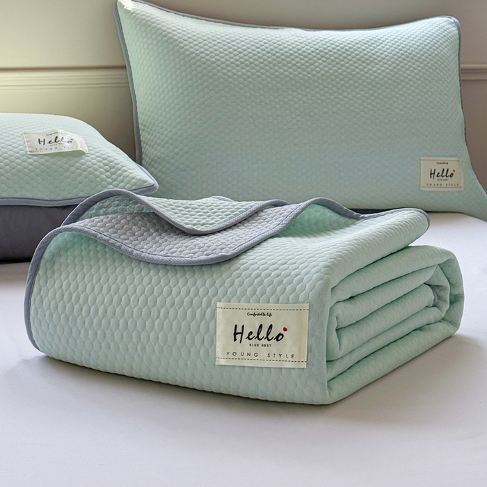 91家纺网 家纺一手货源 找家纺 恋佳居 2026新款简约A类云涧冰格凉感丝竹纤维夏凉毯毯子午睡毯 云涧冰格-竹雾绿