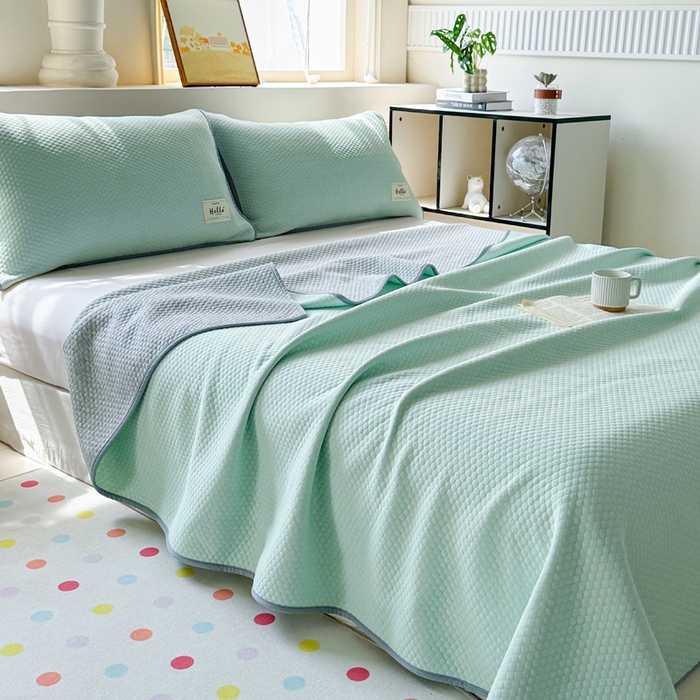 91家纺网 家纺一手货源 找家纺 恋佳居 2026新款简约A类云涧冰格凉感丝竹纤维夏凉毯毯子午睡毯 云涧冰格-竹雾绿