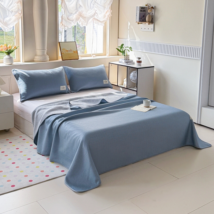 91家纺网 家纺一手货源 找家纺 恋佳居 2026新款简约A类云涧冰格凉感丝竹纤维夏凉毯毯子午睡毯 云涧冰格-云雾蓝