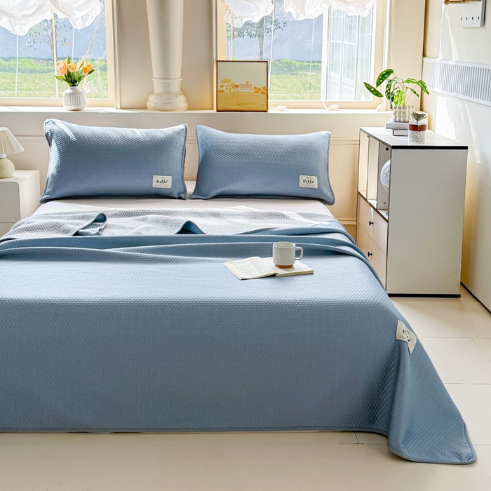 91家纺网 家纺一手货源 找家纺 恋佳居 2026新款简约A类云涧冰格凉感丝竹纤维夏凉毯毯子午睡毯 云涧冰格-云雾蓝