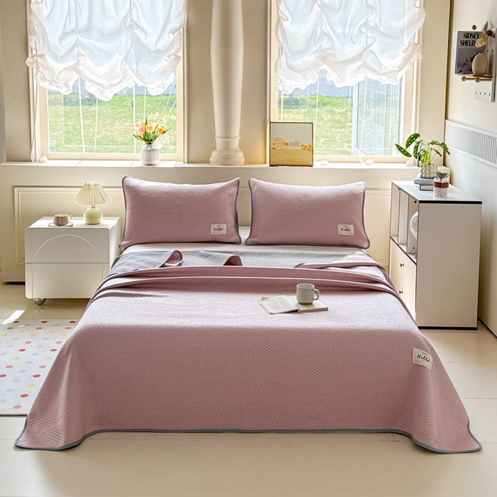 91家纺网 家纺一手货源 找家纺 恋佳居 2026新款简约A类云涧冰格凉感丝竹纤维夏凉毯毯子午睡毯 云涧冰格-樱雾粉