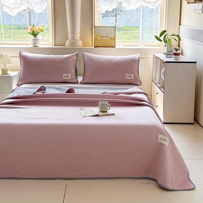 91家纺网 家纺一手货源 找家纺 恋佳居 2026新款简约A类云涧冰格凉感丝竹纤维夏凉毯毯子午睡毯 云涧冰格-樱雾粉