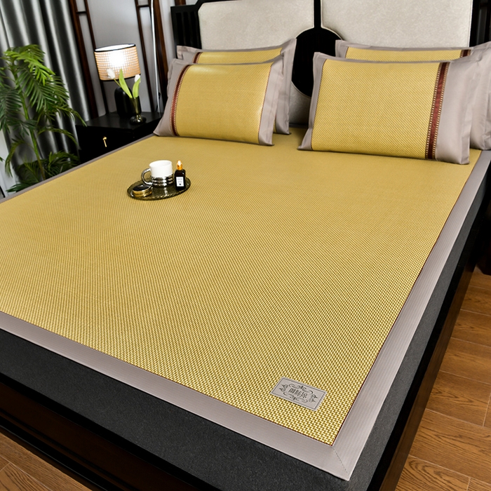 91家纺网 家纺一手货源 找家纺 小牛席业 2026新款加厚古藤席经典皮革标凉席席子 加厚藤席-经典皮革标（古黄）