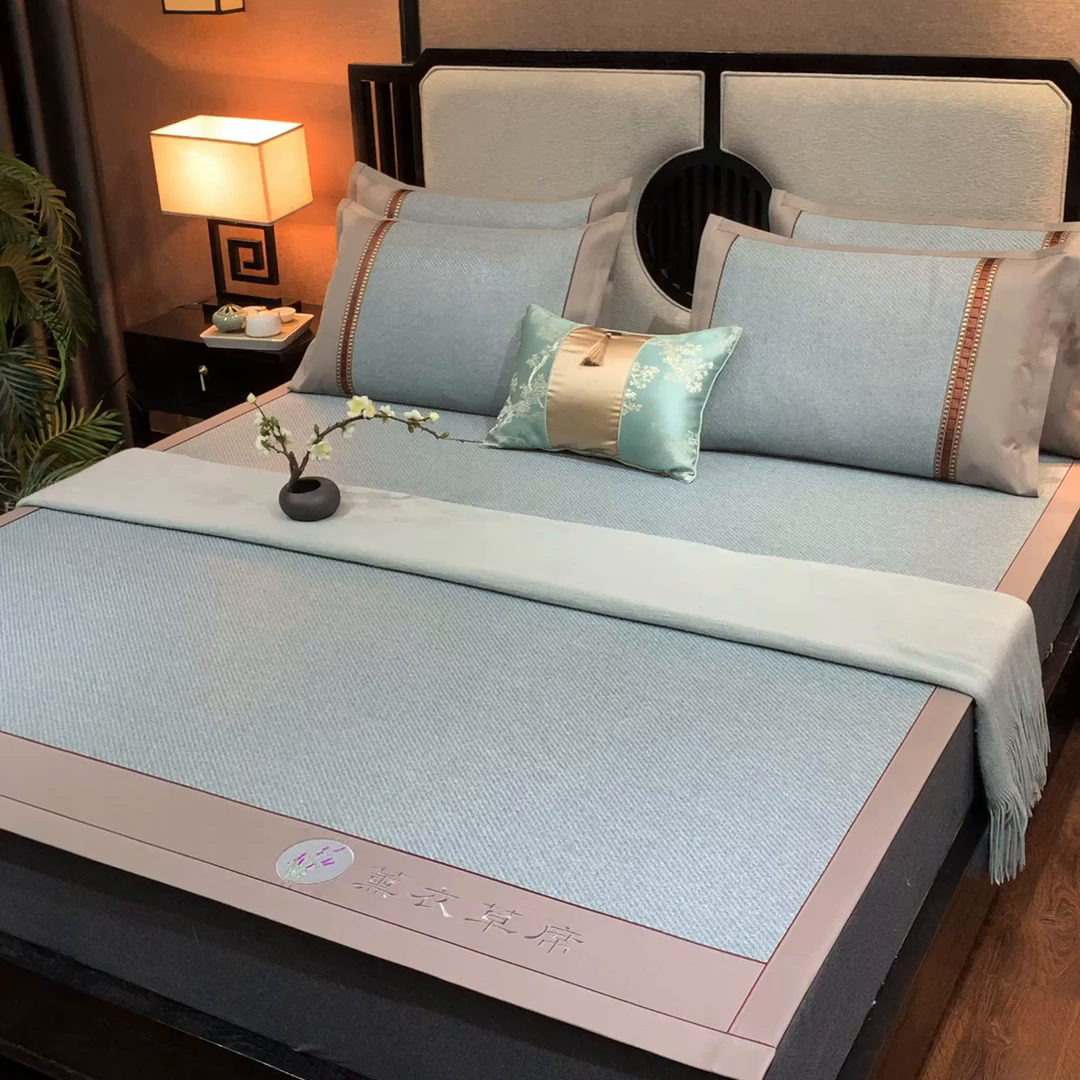 91家纺网 家纺一手货源 找家纺 小牛席业 2026新款加厚款经典藤席面薰衣草清香席凉席席子 薰衣草清香席-冰蓝