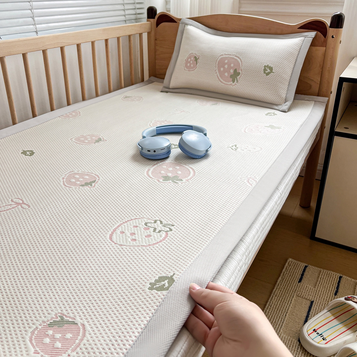 富馨莱 2026年新款儿童幼儿园豆豆席凉席席子支持一件定制 草莓乐园