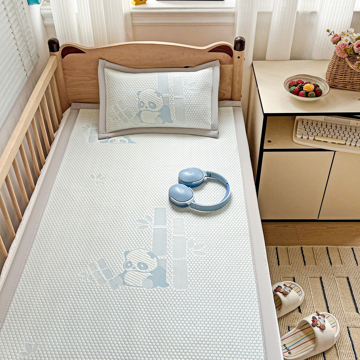 91家纺网 家纺一手货源 找家纺 富馨莱 2026年新款儿童幼儿园豆豆席凉席席子支持一件定制 熊猫嘟嘟-蓝