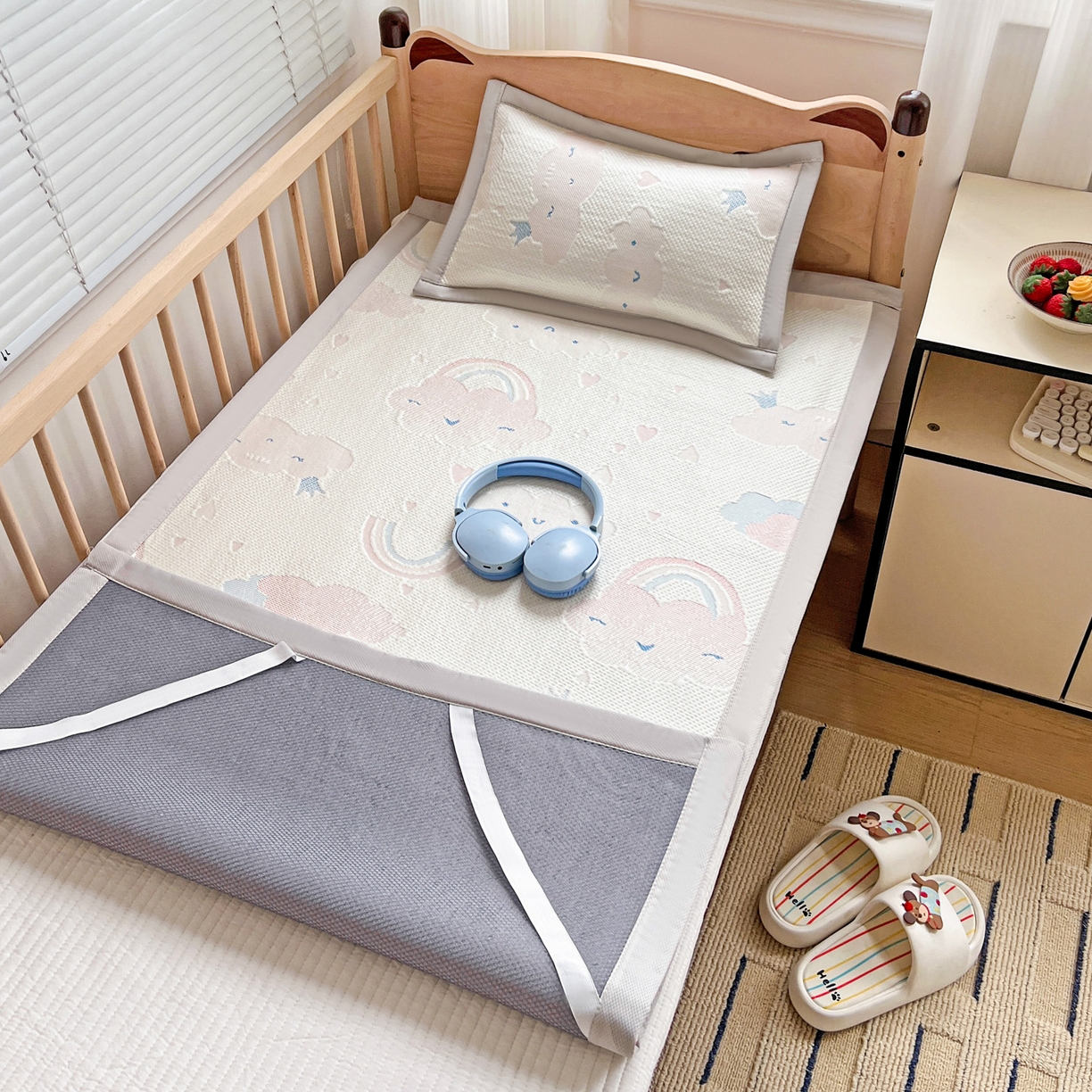 91家纺网 家纺一手货源 找家纺 富馨莱 2026年新款儿童幼儿园豆豆席凉席席子支持一件定制 爱心彩虹