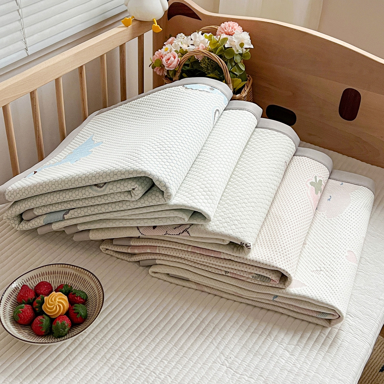 91家纺网 家纺一手货源 找家纺 富馨莱 2026年新款儿童幼儿园豆豆席凉席席子支持一件定制 组合图仅做展示不可下单