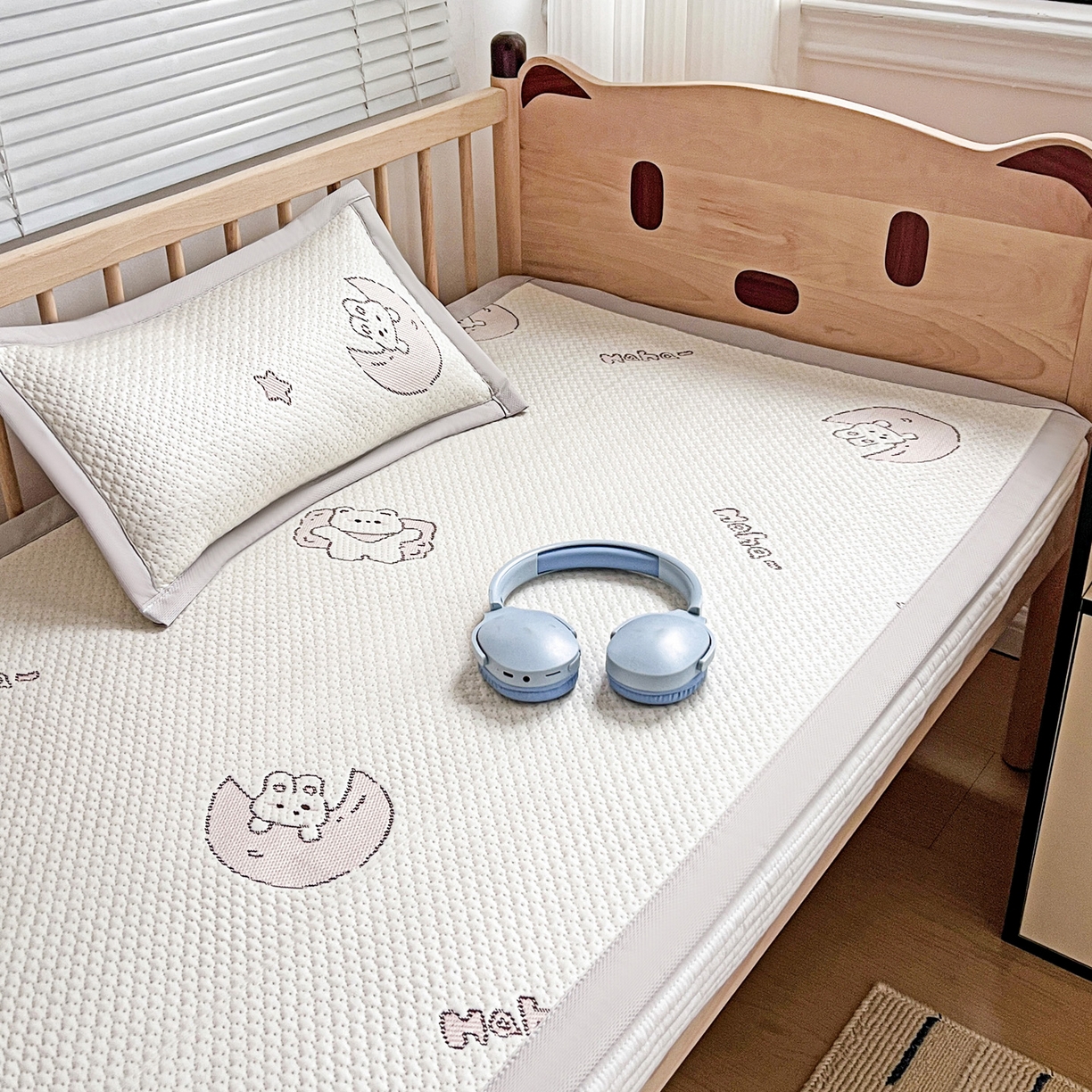 91家纺网 家纺一手货源 找家纺 富馨莱 2026年新款儿童幼儿园豆豆席凉席席子支持一件定制 兔宝贝