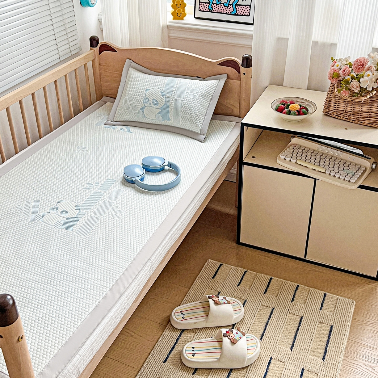 91家纺网 家纺一手货源 找家纺 富馨莱 2026年新款儿童幼儿园豆豆席凉席席子支持一件定制 熊猫嘟嘟-蓝