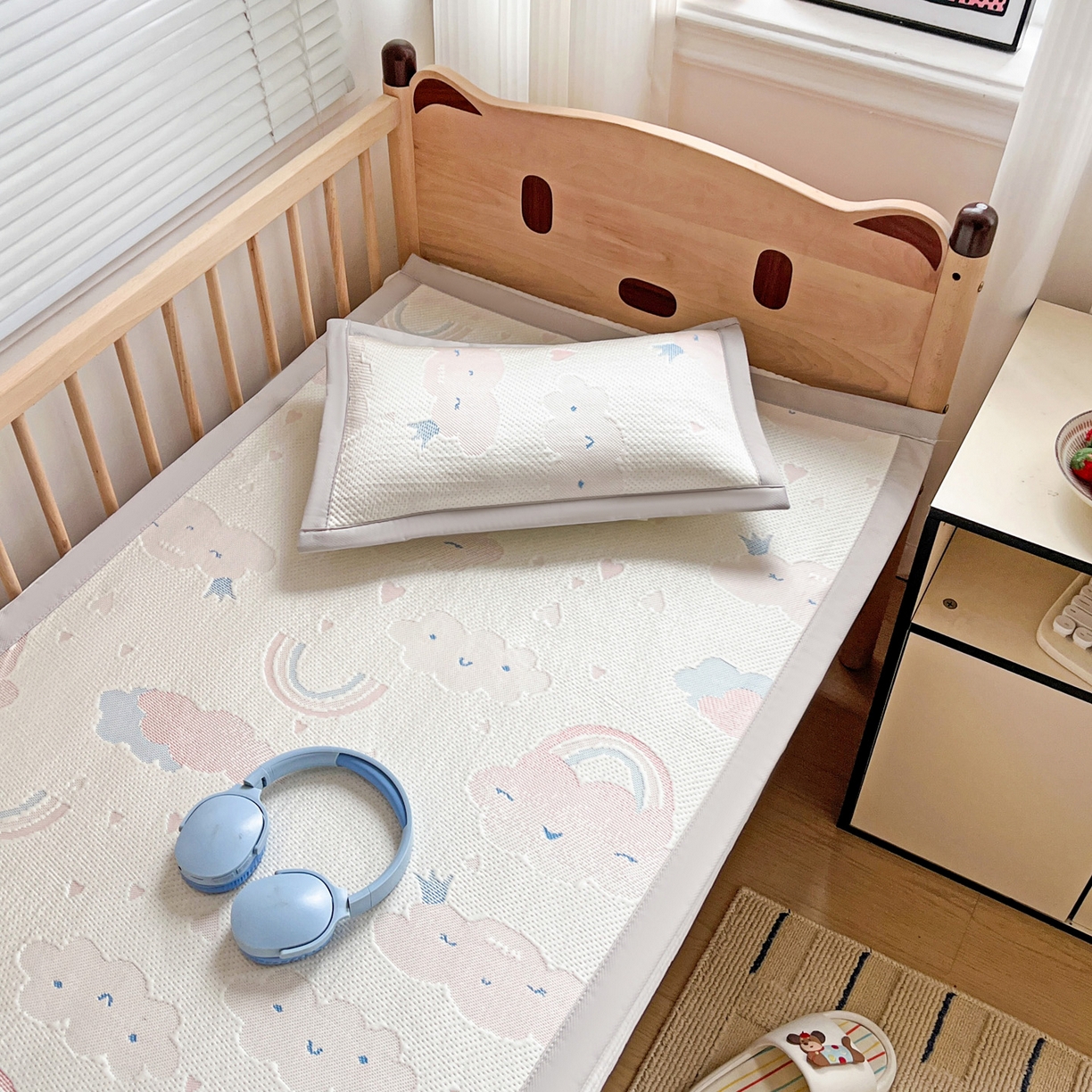 91家纺网 家纺一手货源 找家纺 富馨莱 2026年新款儿童幼儿园豆豆席凉席席子支持一件定制 爱心彩虹