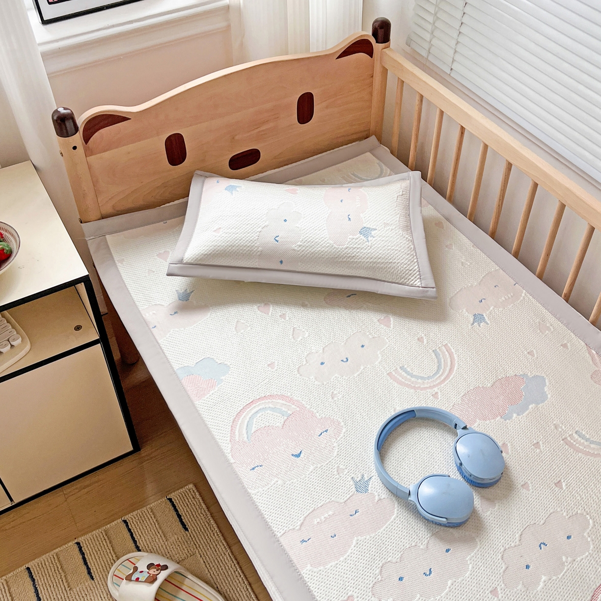 91家纺网 家纺一手货源 找家纺 富馨莱 2026年新款儿童幼儿园豆豆席凉席席子支持一件定制 爱心彩虹