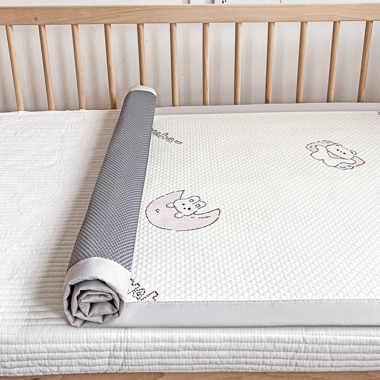 91家纺网 家纺一手货源 找家纺 富馨莱 2026年新款儿童幼儿园豆豆席凉席席子支持一件定制 兔宝贝