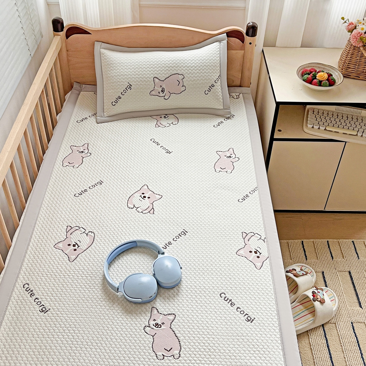 91家纺网 家纺一手货源 找家纺 富馨莱 2026年新款儿童幼儿园豆豆席凉席席子支持一件定制 小狗-柯基