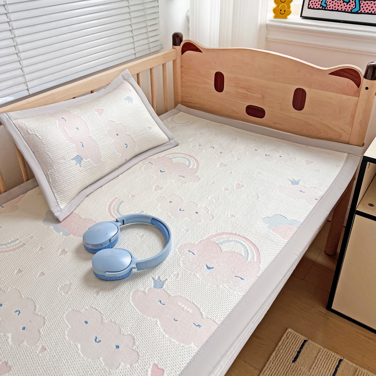 91家纺网 家纺一手货源 找家纺 富馨莱 2026年新款儿童幼儿园豆豆席凉席席子支持一件定制 爱心彩虹