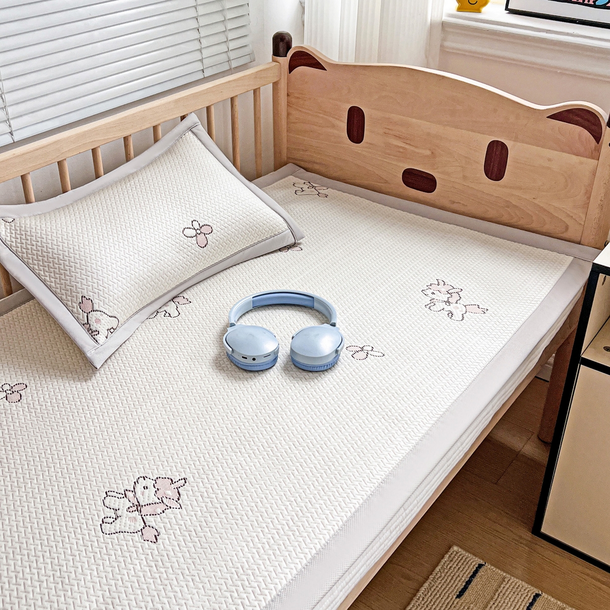 91家纺网 家纺一手货源 找家纺 富馨莱 2026年新款儿童幼儿园豆豆席凉席席子支持一件定制 吉祥小马