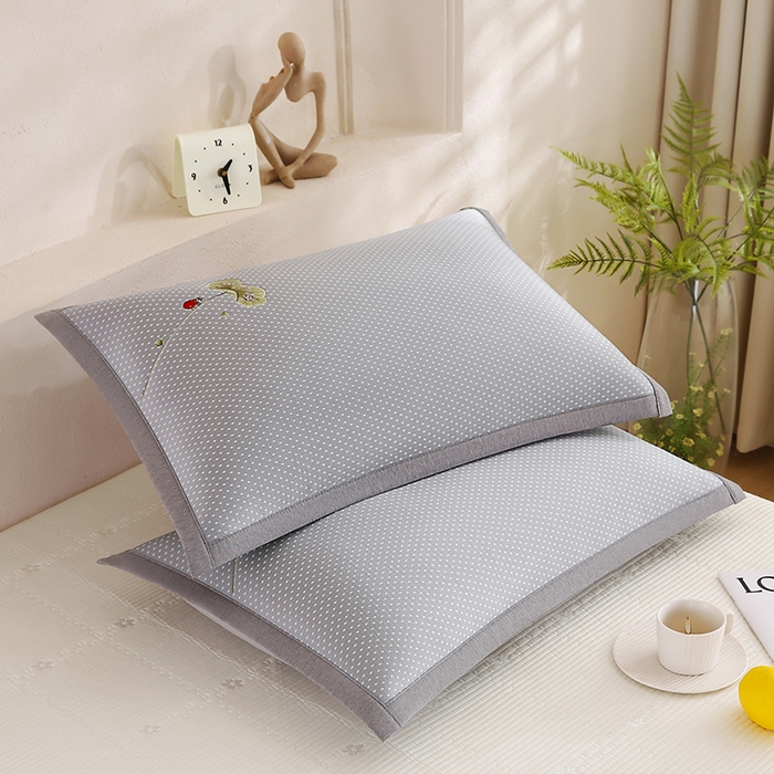 91家纺网 家纺一手货源 找家纺 （总）小牛席业 2026新款夏日荷塘PE凉感纤维冰丝夏凉枕套单品枕套单件