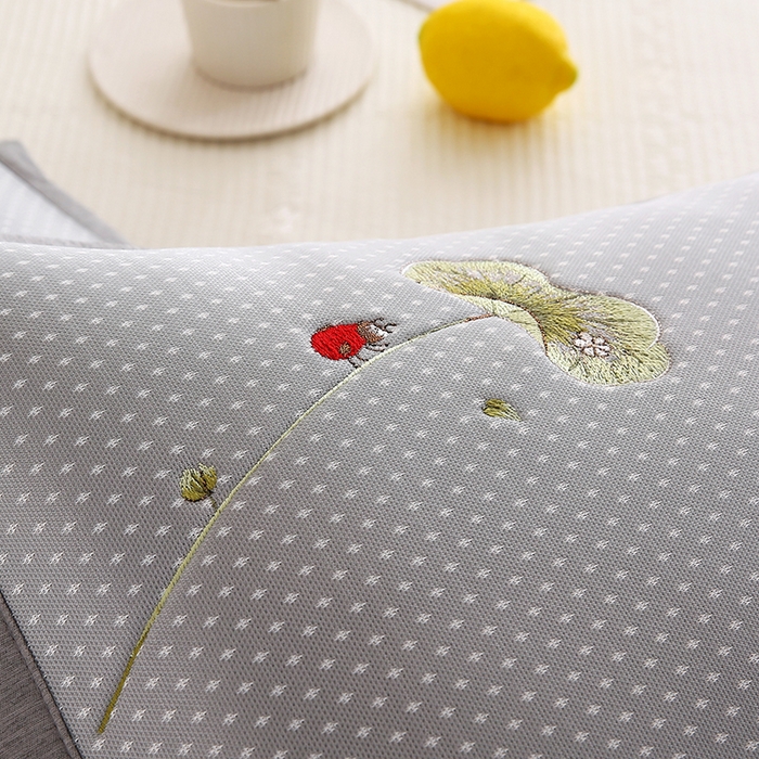 91家纺网 家纺一手货源 找家纺 （总）小牛席业 2026新款夏日荷塘PE凉感纤维冰丝夏凉枕套单品枕套单件