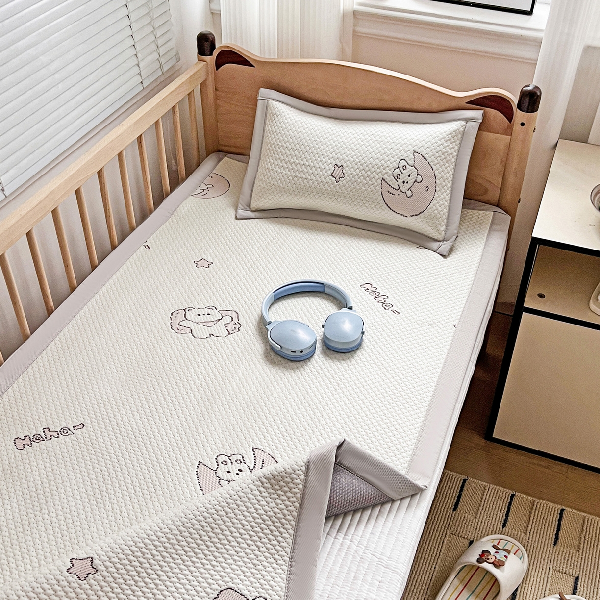 91家纺网 家纺一手货源 找家纺 富馨莱 2026年新款儿童幼儿园豆豆席凉席席子支持一件定制 兔宝贝