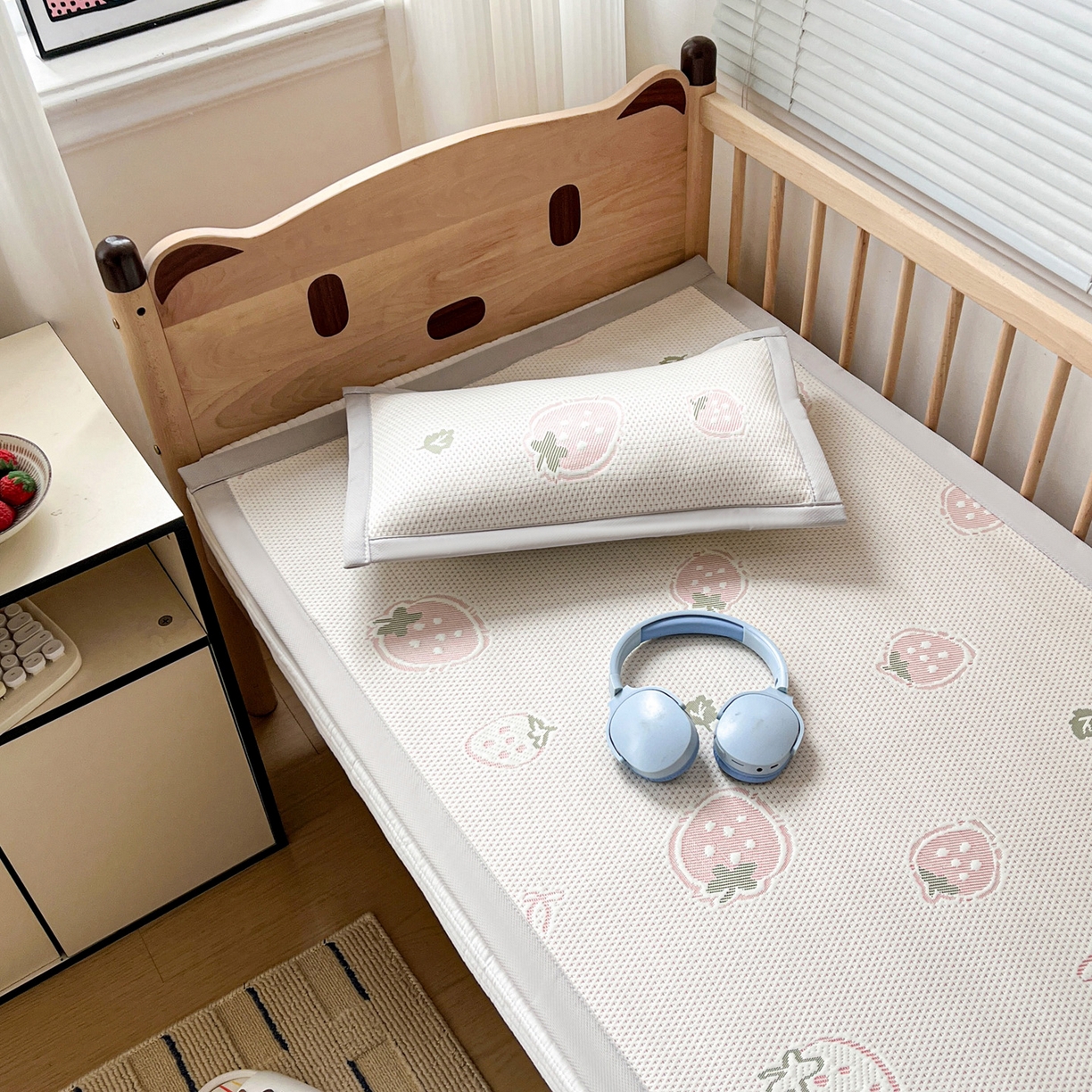 91家纺网 家纺一手货源 找家纺 富馨莱 2026年新款儿童幼儿园豆豆席凉席席子支持一件定制 草莓乐园