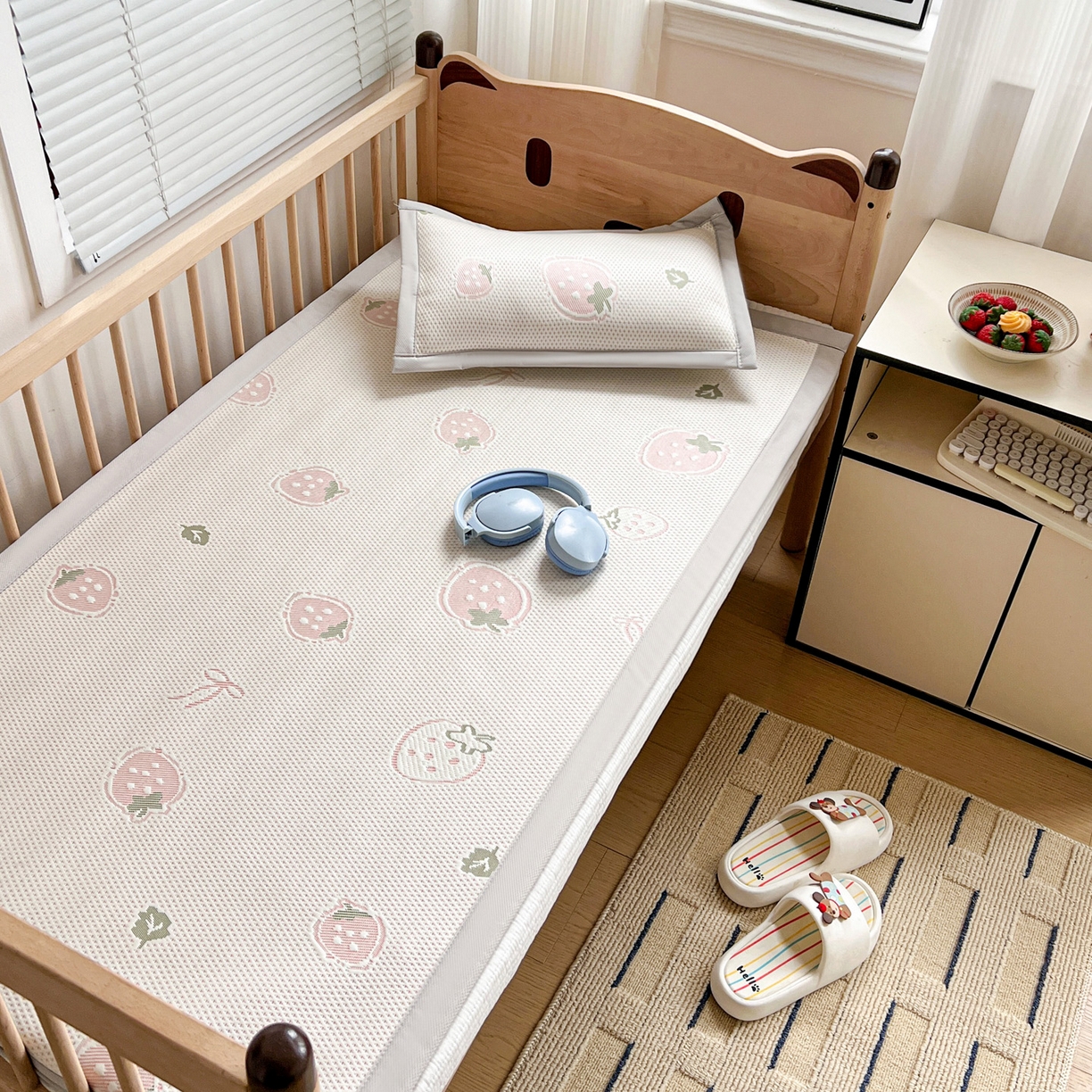 91家纺网 家纺一手货源 找家纺 富馨莱 2026年新款儿童幼儿园豆豆席凉席席子支持一件定制 草莓乐园