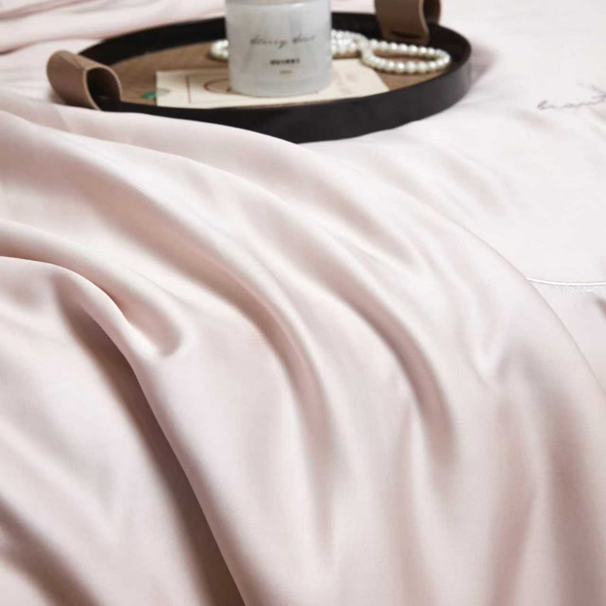 91家纺网 家纺一手货源 找家纺 博尔菲 2026新款100%莱赛尔蚕丝夏被-蝶舞 蝶舞-豆沙