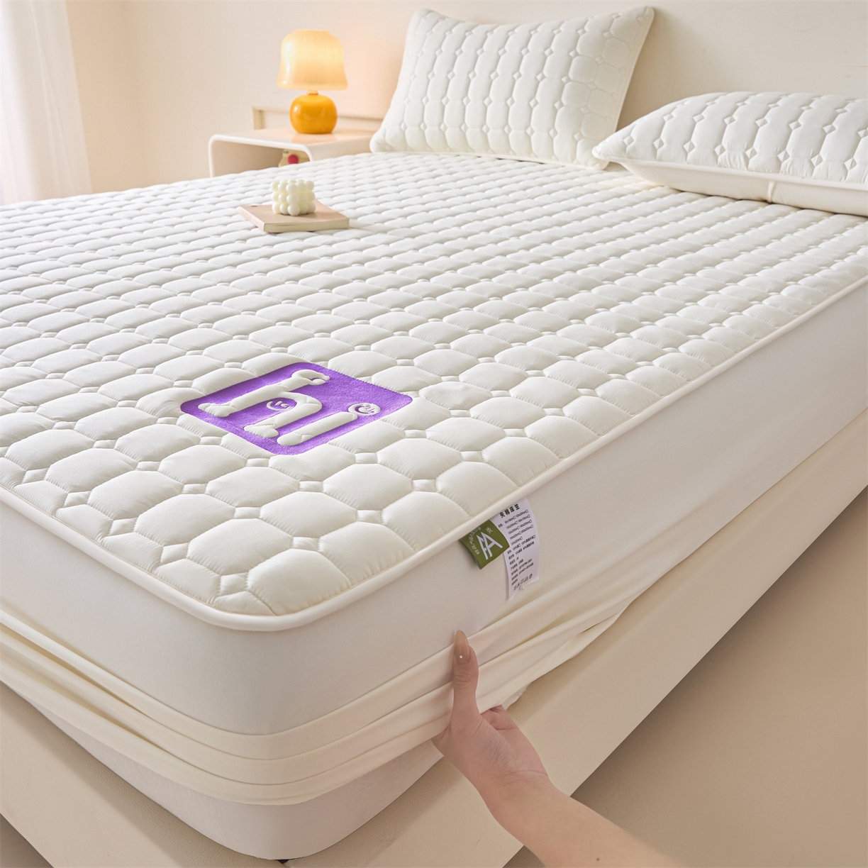 91家纺网 家纺一手货源 找家纺 （总）居眠 2026新款A类棉花夹棉防水床笠-Hi smile