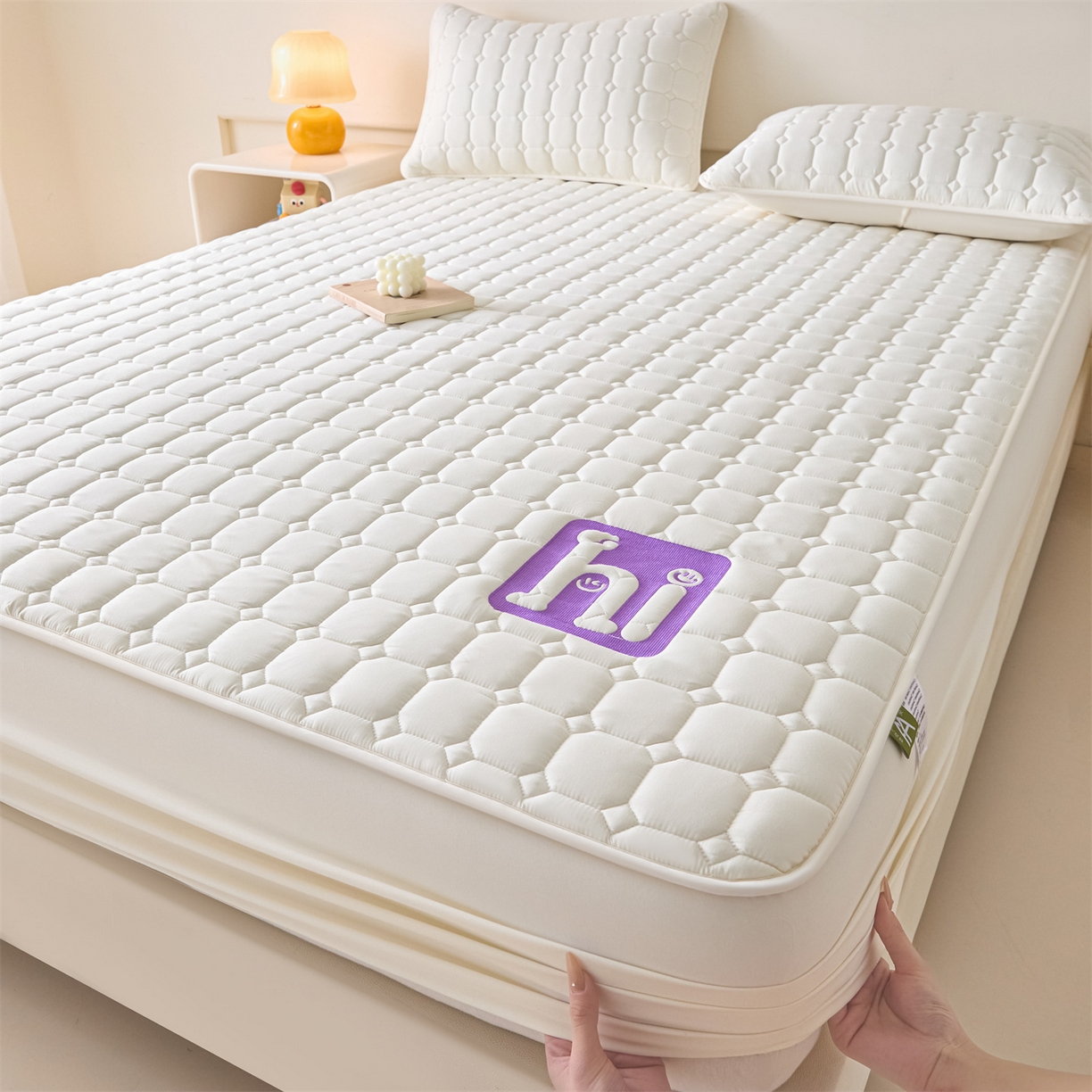 91家纺网 家纺一手货源 找家纺 （总）居眠 2026新款A类棉花夹棉防水床笠-Hi smile,Hi smile-白,Hi smile-粉,Hi smile-灰,Hi smile-卡,Hi smile-蓝