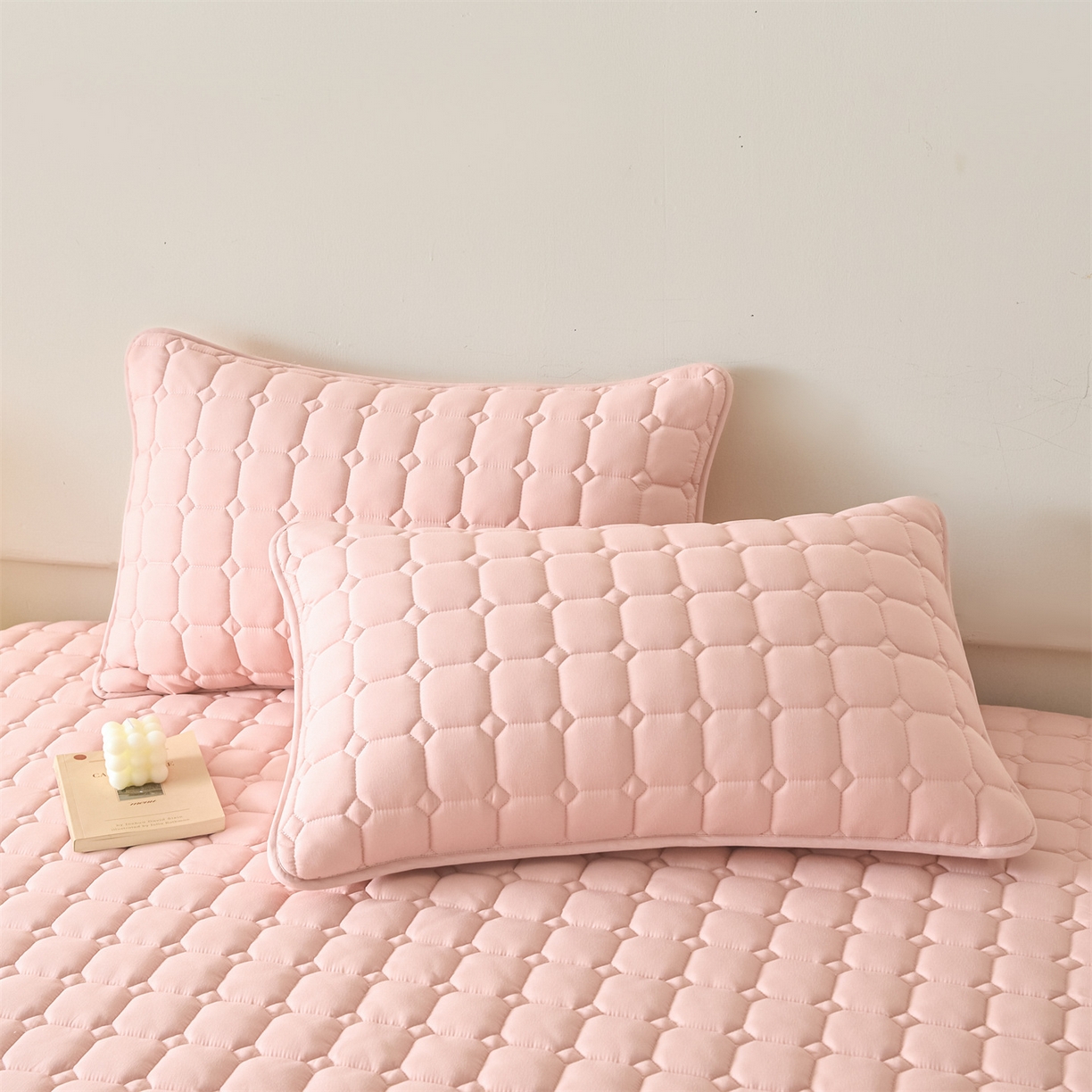 91家纺网 家纺一手货源 找家纺 居眠 2026新款A类棉花夹棉防水床笠-Hi smile Hi smile-粉