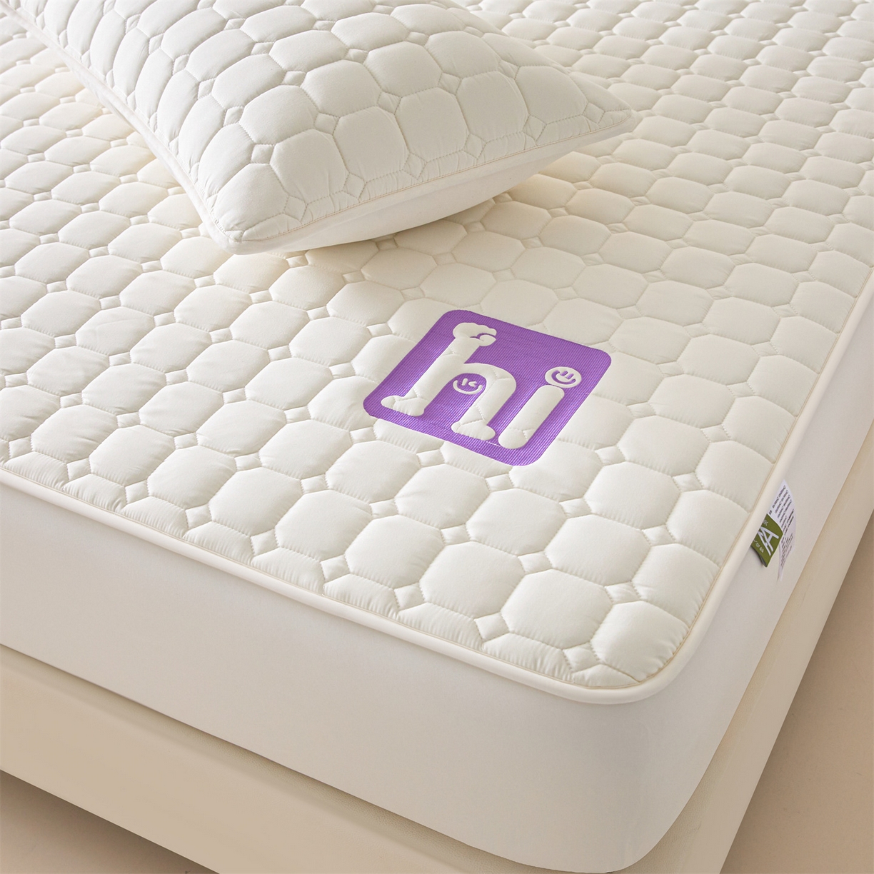 91家纺网 家纺一手货源 找家纺 居眠 2026新款A类棉花夹棉防水床笠-Hi smile Hi smile-白